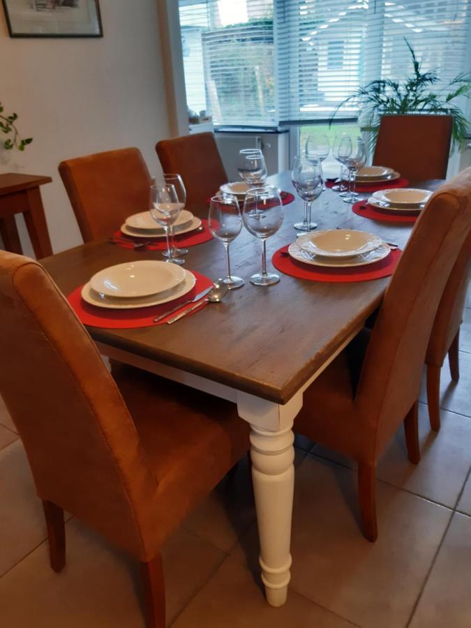 Our Lily House, Een Gezellig Familiehuis In Rustige Omgeving Βίλα Μπριζ Εξωτερικό φωτογραφία